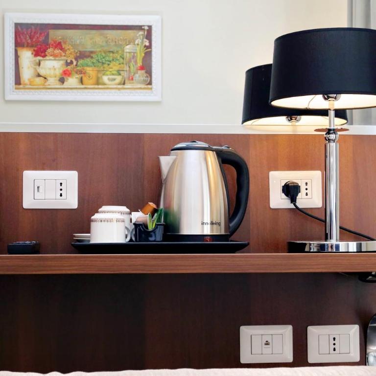 Piazza Venezia Grand Suite - Deluxe Queen Room - 11