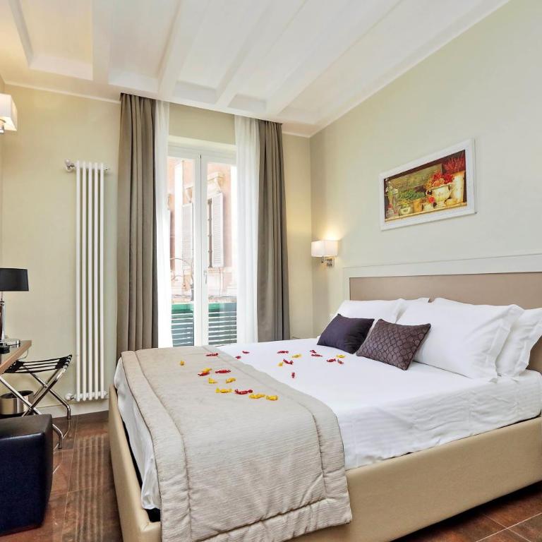 Piazza Venezia Grand Suite - Deluxe Queen Room - 1