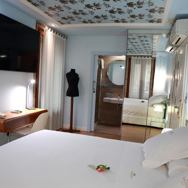 Casas Reais Boutique - Deluxe Double Room with Balcony or Gallery - 7