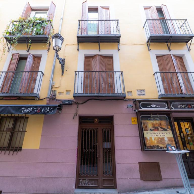 Apartamentos Puerta Del Sol I - Apartment III - 1