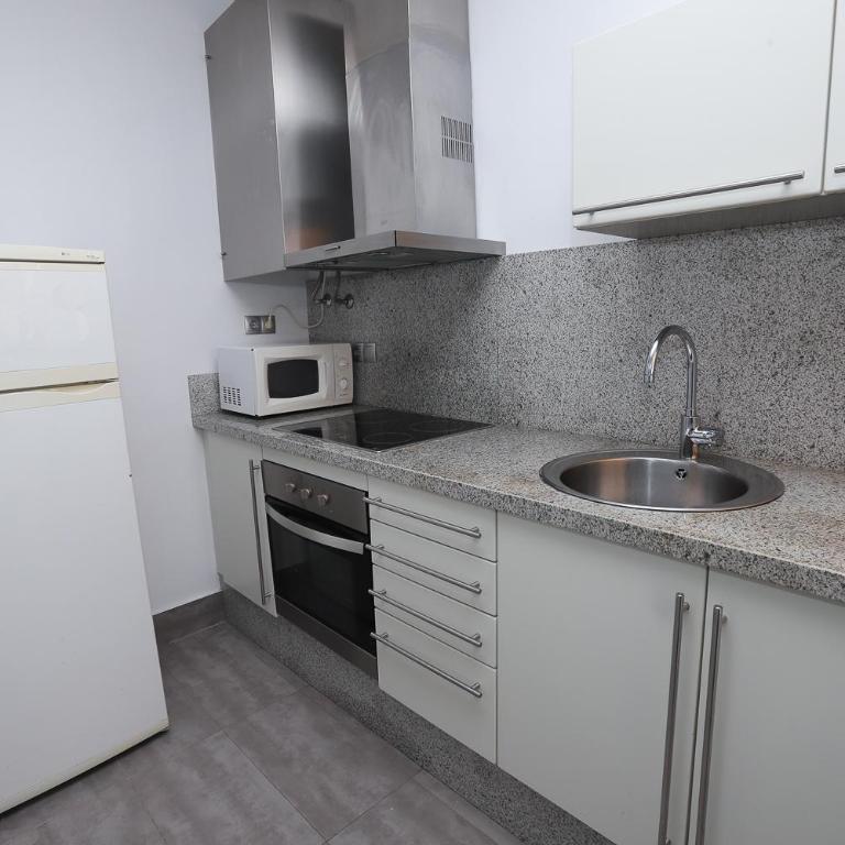 DIFFERENTFLATS Casalmar - Ático de 2 dormitorios con terraza - 7