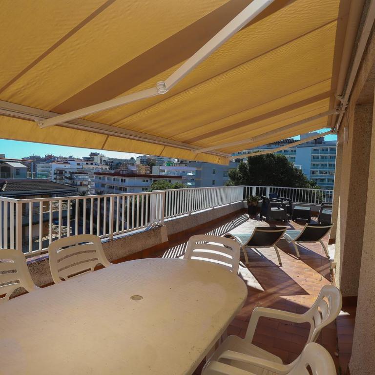 DIFFERENTFLATS Casalmar - Ático de 2 dormitorios con terraza - 12