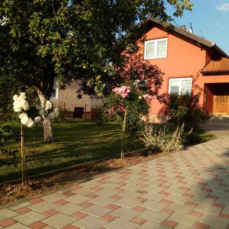 ENNI - Two-Bedroom House - 18
