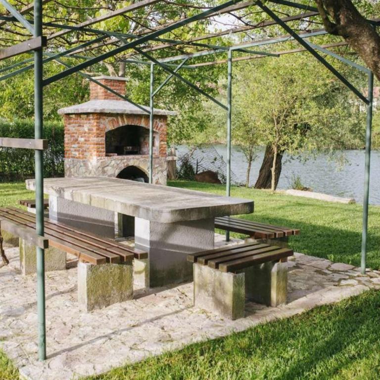 ENNI - Two-Bedroom House - 11