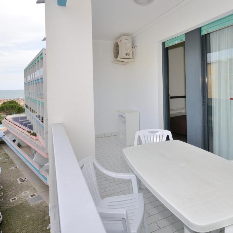Residence Luxor - Appartamento con 2 Camere da Letto - 9