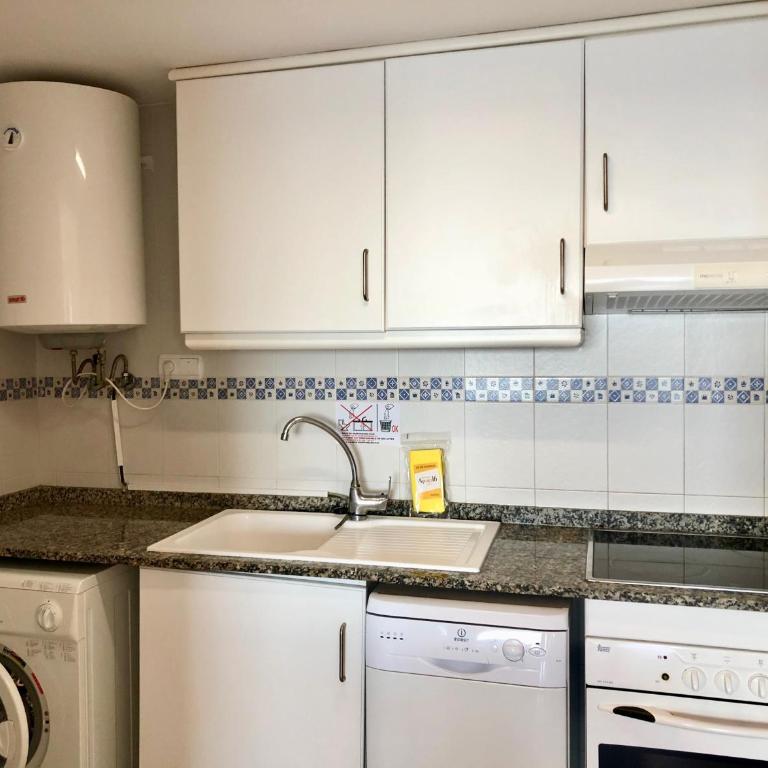 Clubrent - Apartamentos Apolo 16 - Apartamento de 2 dormitorios - Planta 14 - 36