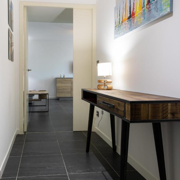 2-Br with Garden and Pool in the Heart of Palm Beach - Appartement - 10
