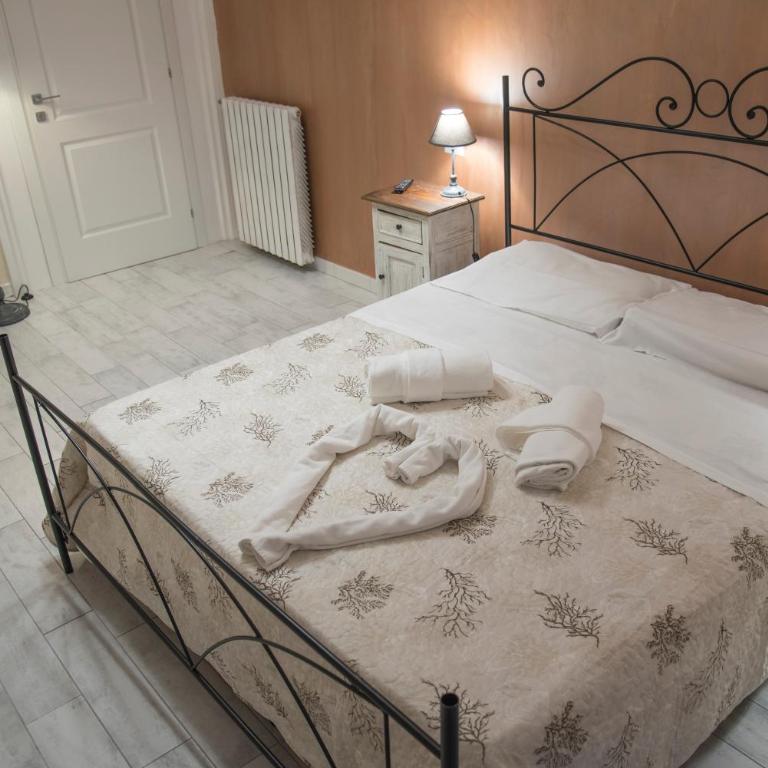 Baldassini Suites - Camera Matrimoniale - 3