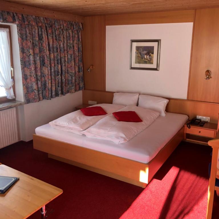 Hotel Garni Bergwelt - Dreibettzimmer - 1