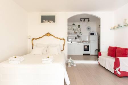 Cosy Home Napoli - One-Bedroom Apartment - 12