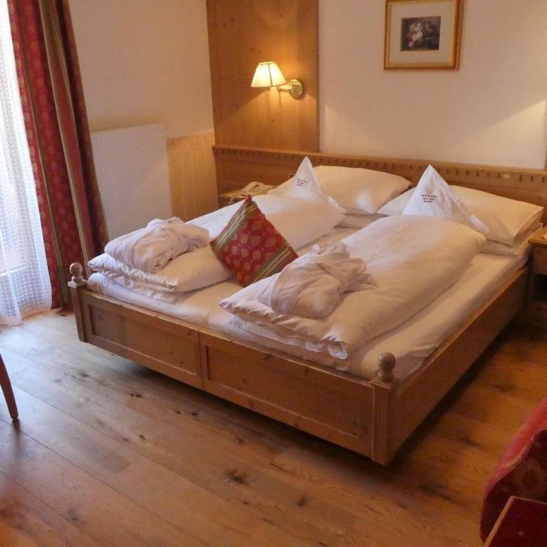 Hotel Garni Concordia - Dolomites Home - Camera Matrimoniale Standard con Balcone - 5