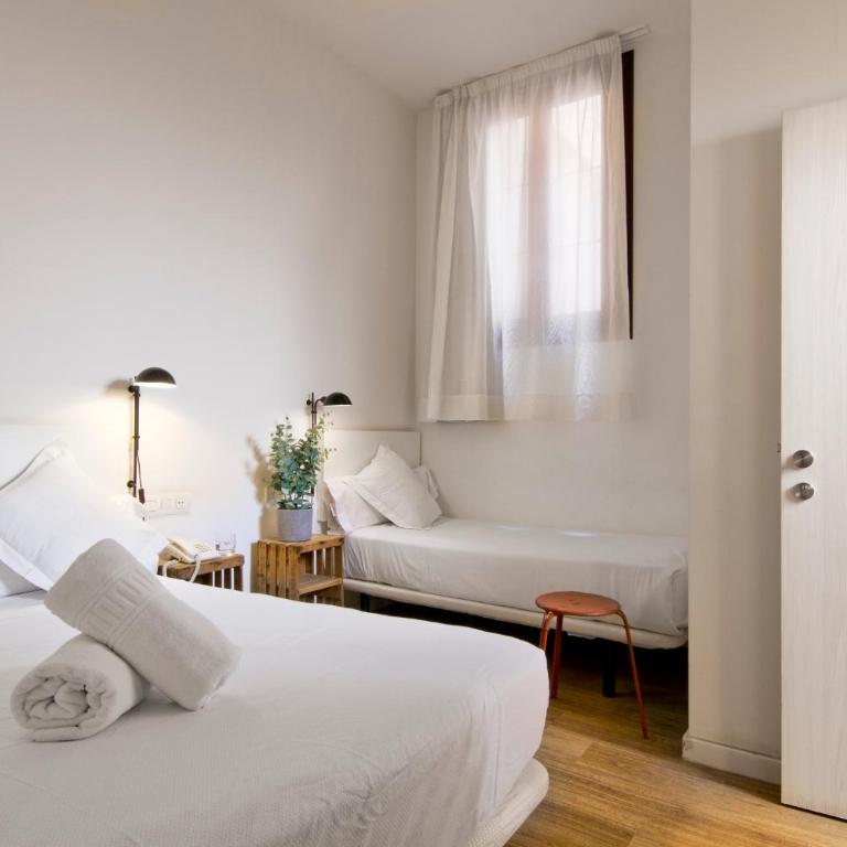 Som Nit Born - Standard Twin Room - 2