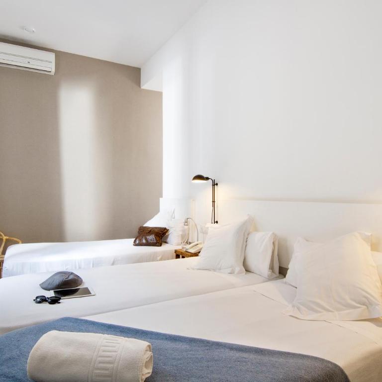 Som Nit Born - Triple Room with Balcony - 6