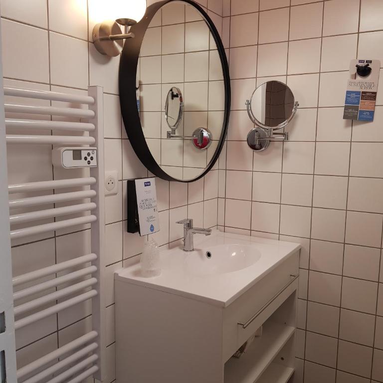KYRIAD LYON EST – Saint Quentin Fallavier - Chambre Double Standard - 6