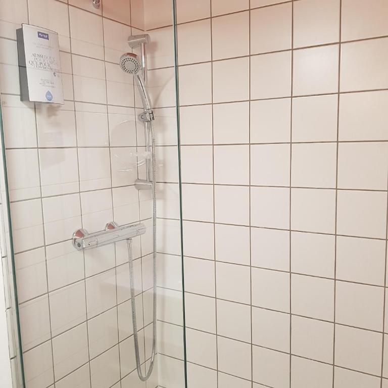 KYRIAD LYON EST – Saint Quentin Fallavier - Chambre Double Standard - 2