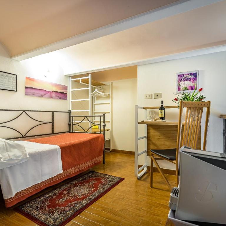 Hotel Collodi Firenze - Camera Tripla - 2