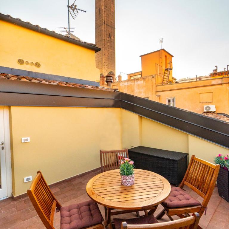 Asinelli Panoramic Rooftop, In front of the Two Towers - Appartamento con 1 Camera da Letto - 25