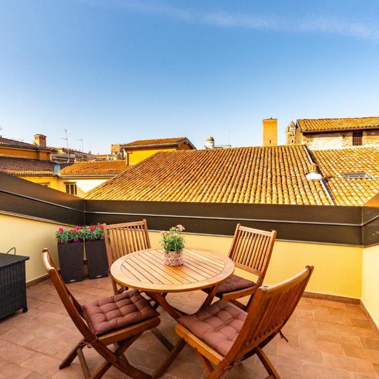 Asinelli Panoramic Rooftop, In front of the Two Towers - Appartamento con 1 Camera da Letto - 11