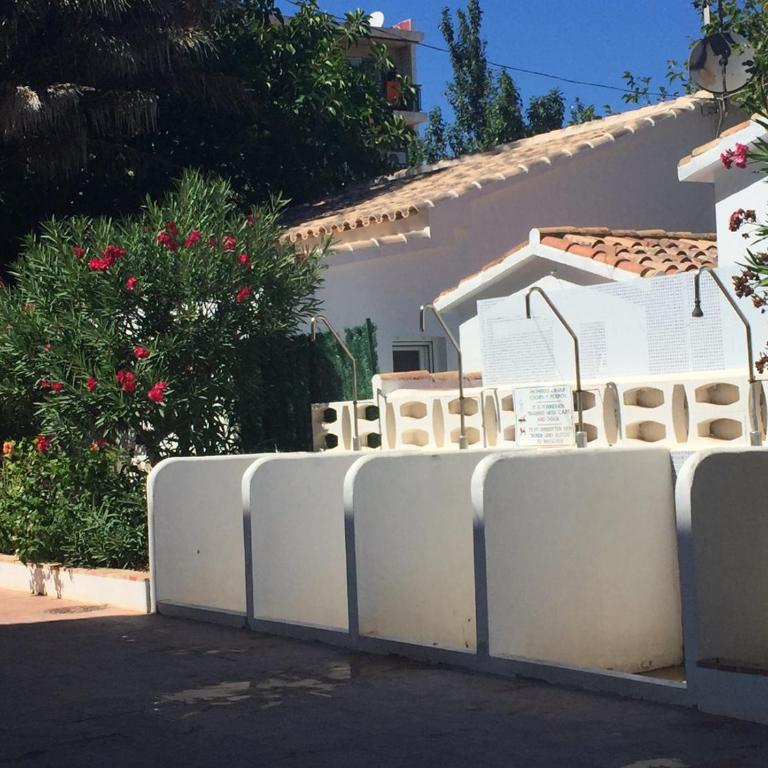 Primera linea de Playa a 1km del puerto de Denia - Apartamento de 2 dormitorios - 20