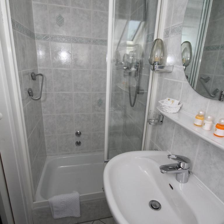 Weidegg - Hotel Garni - Zweibettzimmer - 5