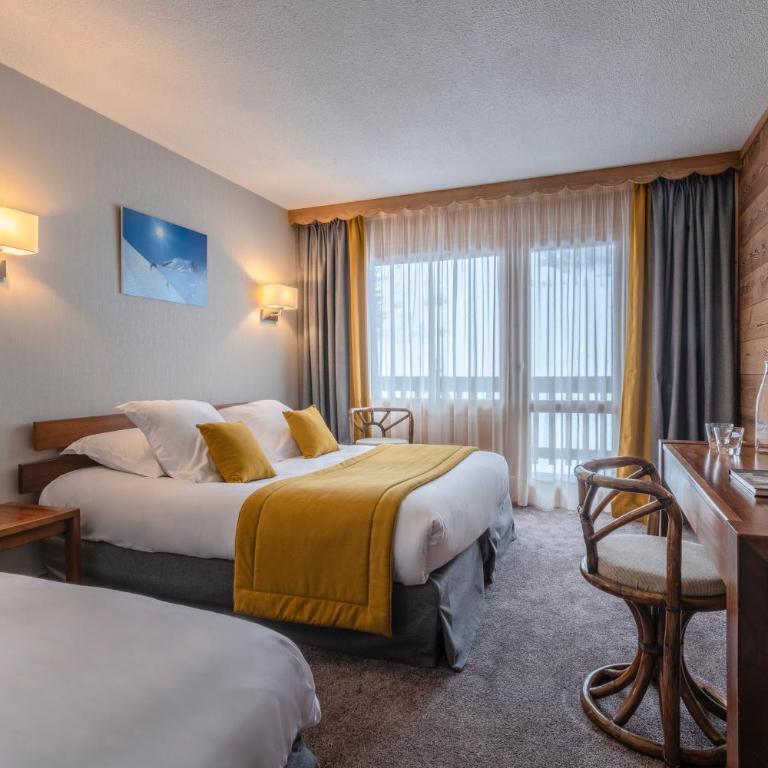 Hotel Les Arolles - Chambre Triple – Vue sur Montagne - 3