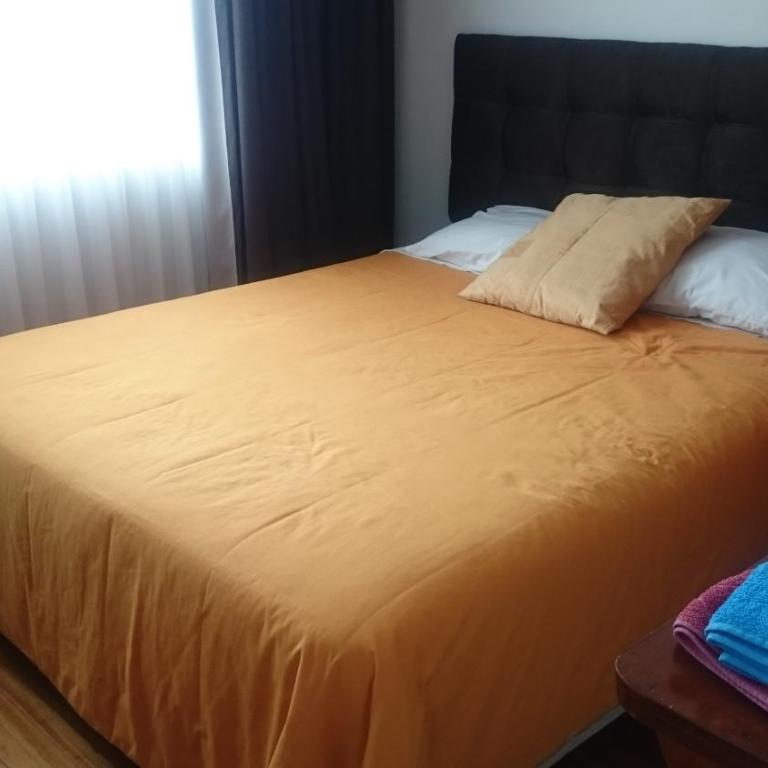The Quito Guest House with Yellow Balconies for Travellers - Suite de 3 dormitorios - 18