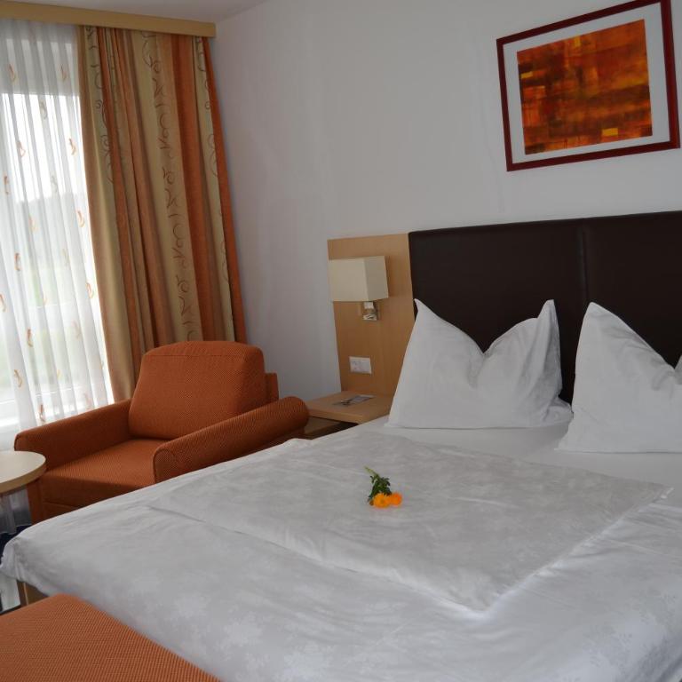 Pension Karawankenblick - Dreibettzimmer - 1