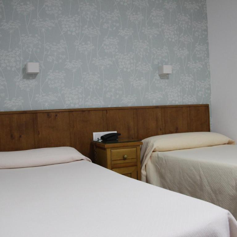 Hostal Maribel - Habitación Doble - 1 o 2 camas - 4