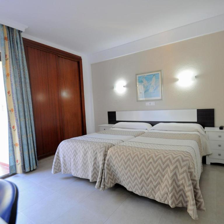 Hotel Goya - Habitación Doble con terraza - 1 o 2 camas - 2