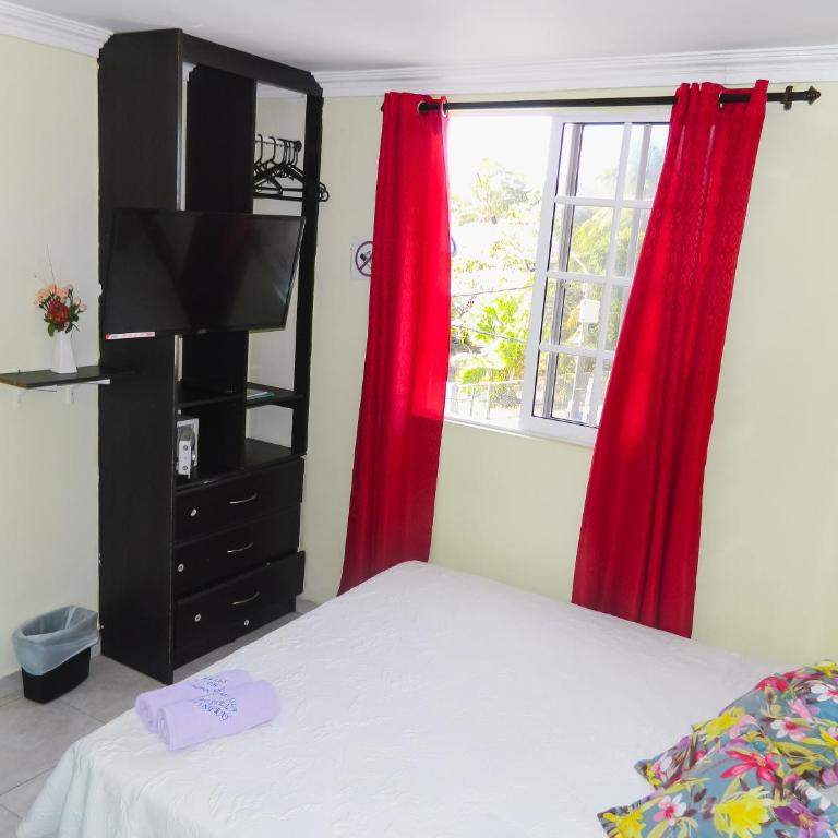 Hostel Stingray - Triple Room with Balcony - 5