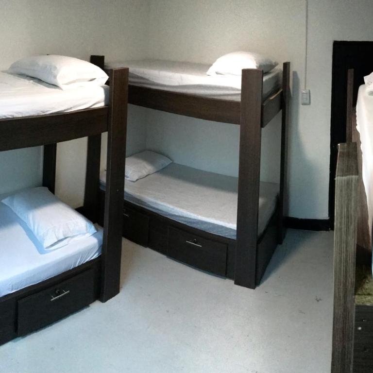 La Quinta Bacana - Cama individual en dormitorio mixto - 2