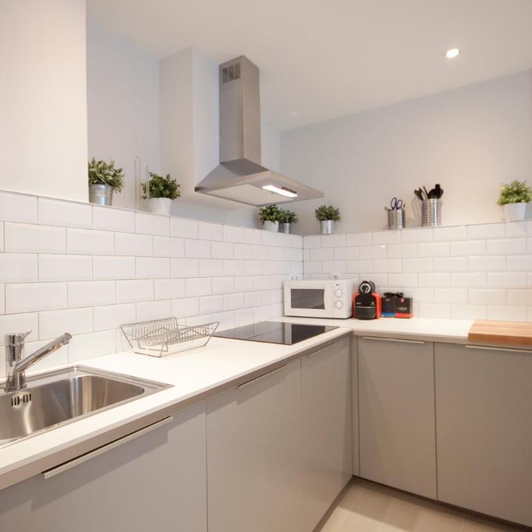 Loft de lujo a pasos del prado - One-Bedroom Apartment - 12