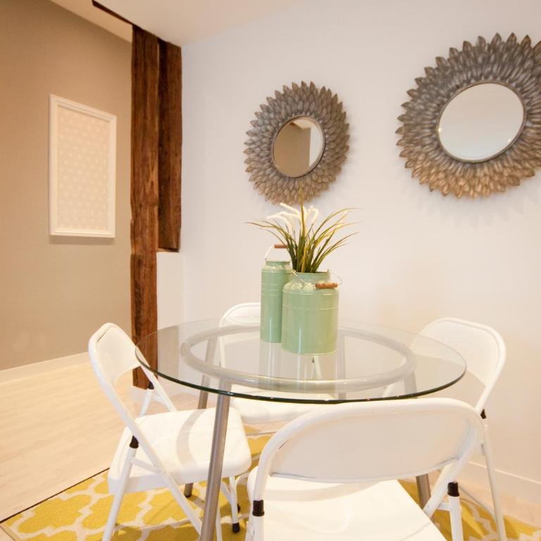 Loft de lujo a pasos del prado - One-Bedroom Apartment - 11