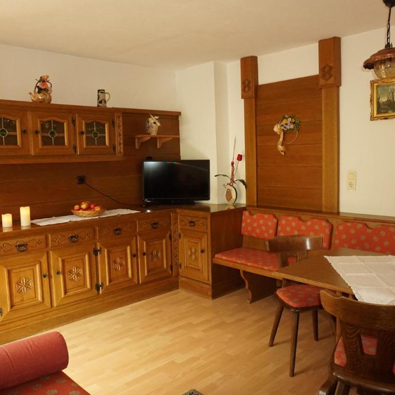 Haus Dornauer - Three-Bedroom Apartment - 6
