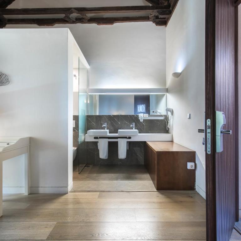 Shine Albayzín - Suite with Alhambra View - 8
