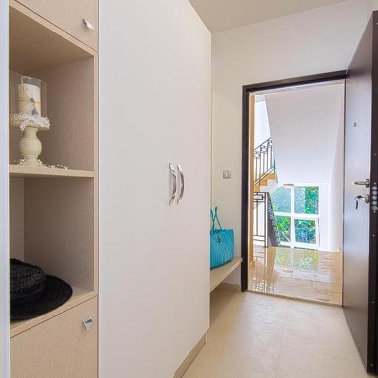 Sunrise Budva - Apartman sa Pogledom na More - 10