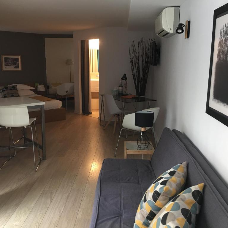 Couette et Café - Chambre Triple - Vue sur Jardin - 10