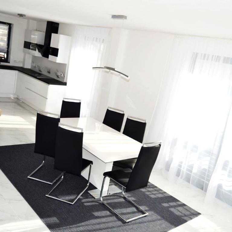 Gästehaus am Riedweg - Apartment mit 3 Schlafzimmern - 1