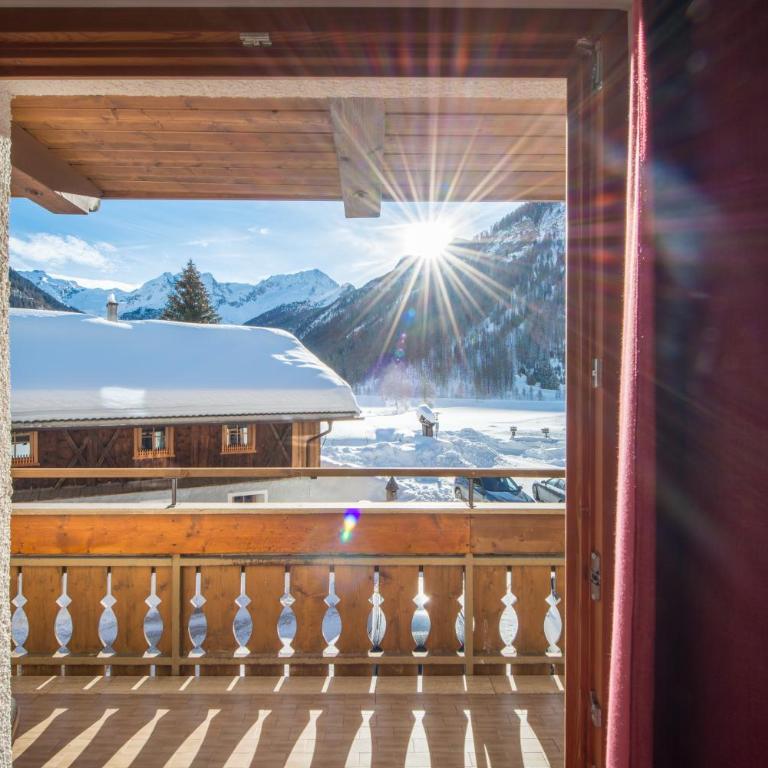 Hotel Alpenrast - Classic Doppelzimmer mit Balkon - 10
