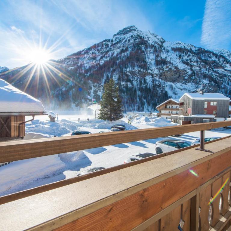 Hotel Alpenrast - Classic Doppelzimmer mit Balkon - 12