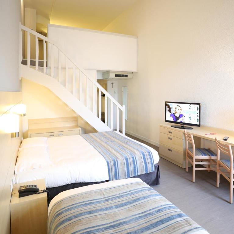 Hôtel Alba - Chambre Familiale - 1
