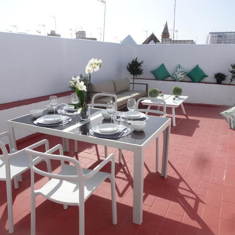 Atico Terraza Cadiz Centro Ascensor Playa de la Caleta - Apartamento de 1 dormitorio - 4