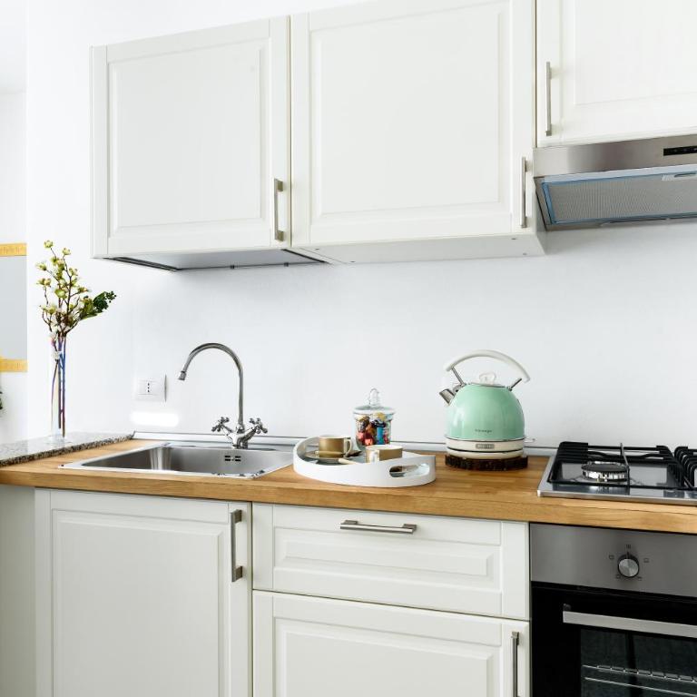 Lora Como Apartment, free private parking - One-Bedroom Apartment - 12