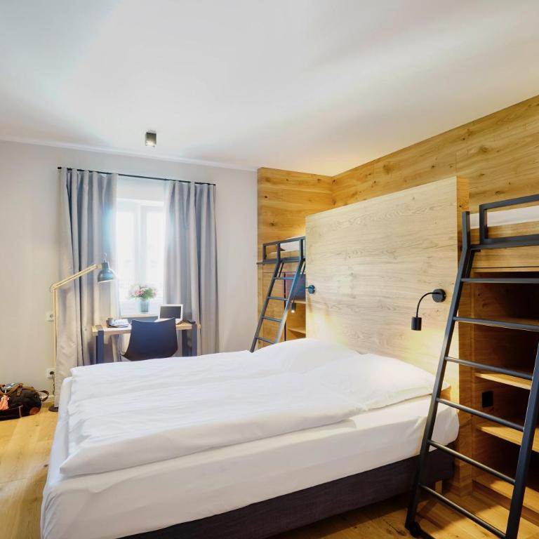 Gasthof Neuwirt Unterföhring - Standard Vierbettzimmer - 17