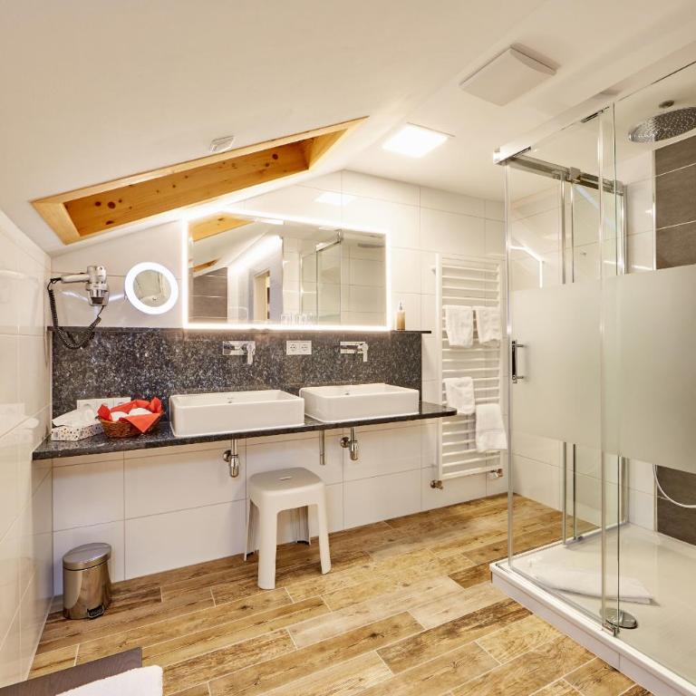 Hotel Franziska - Superior Doppelzimmer mit Balkon - 6