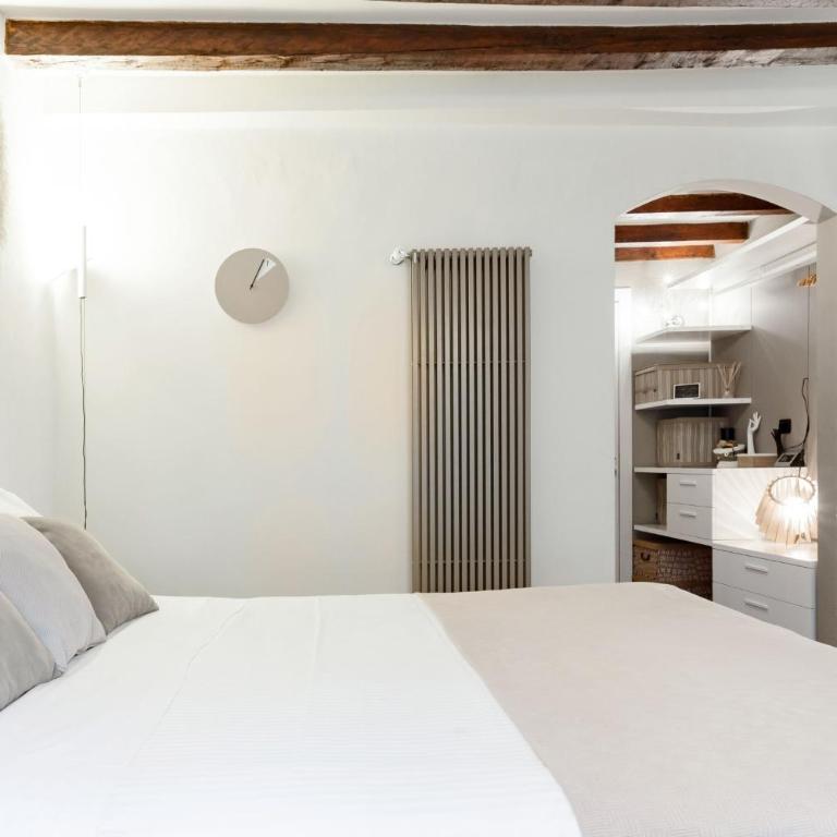 Moscova Luxury B&B - Deluxe Double Room with Double Shower - 8