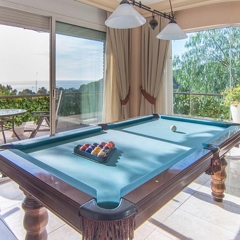 TarracoHomes, Villa Cala Crancs con Piscina Privada y Mesa de Billar - Villa - 3