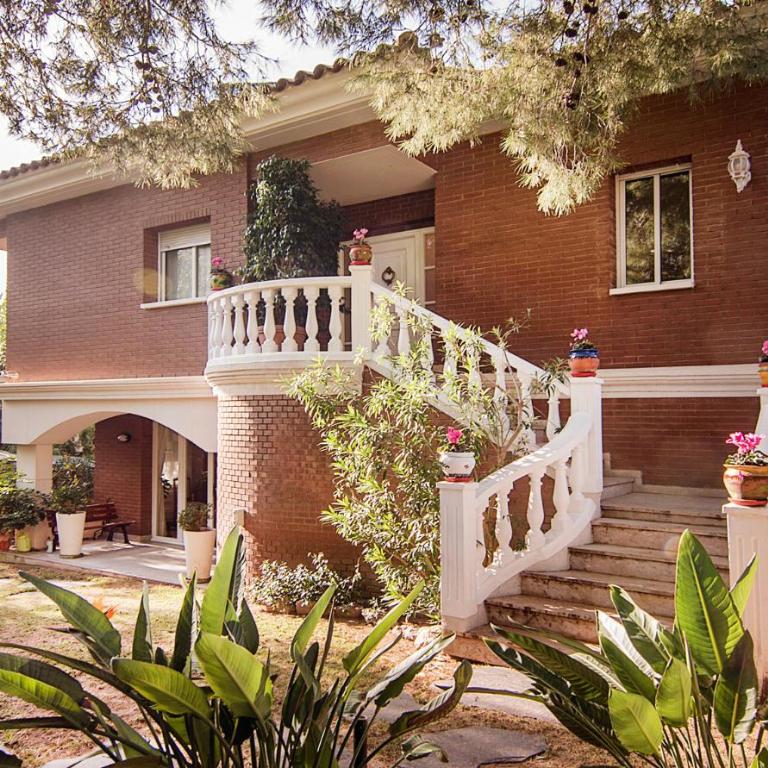 TarracoHomes, Villa Cala Crancs con Piscina Privada y Mesa de Billar - Villa - 1