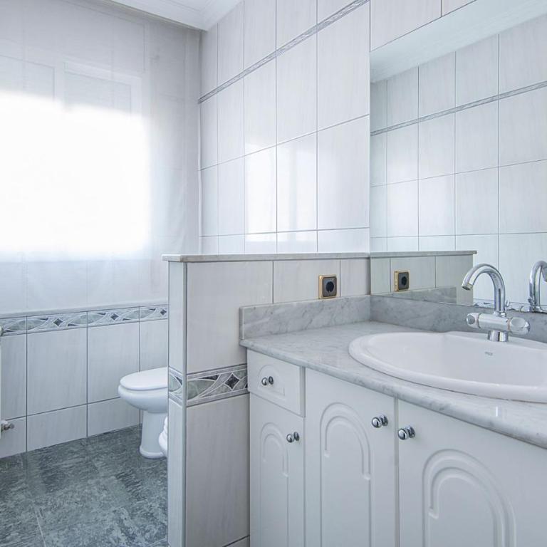 TarracoHomes, Villa Cala Crancs con Piscina Privada y Mesa de Billar - Villa - 25