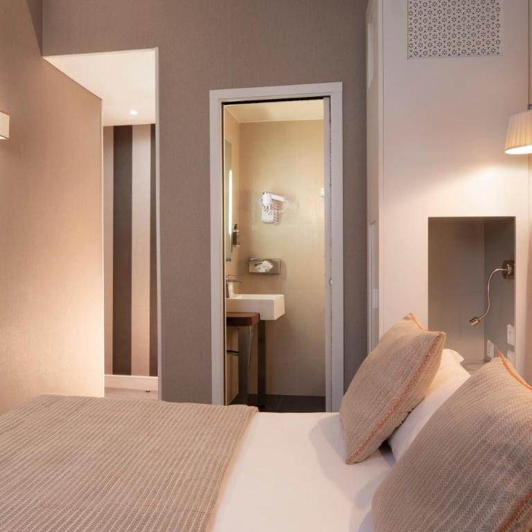 Hôtel Plaza Étoile - Chambre Double ou Lits Jumeaux Supérieure - 3